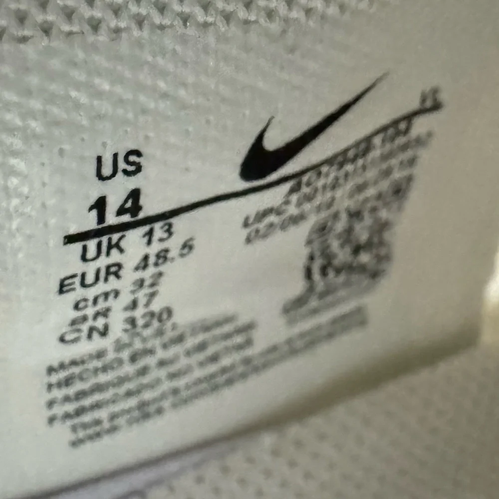 Nike Lunar Vapor Ultrafly Elite 2
Baseball Cleats White AO7946-104 size 14 - Picture 5 of 6